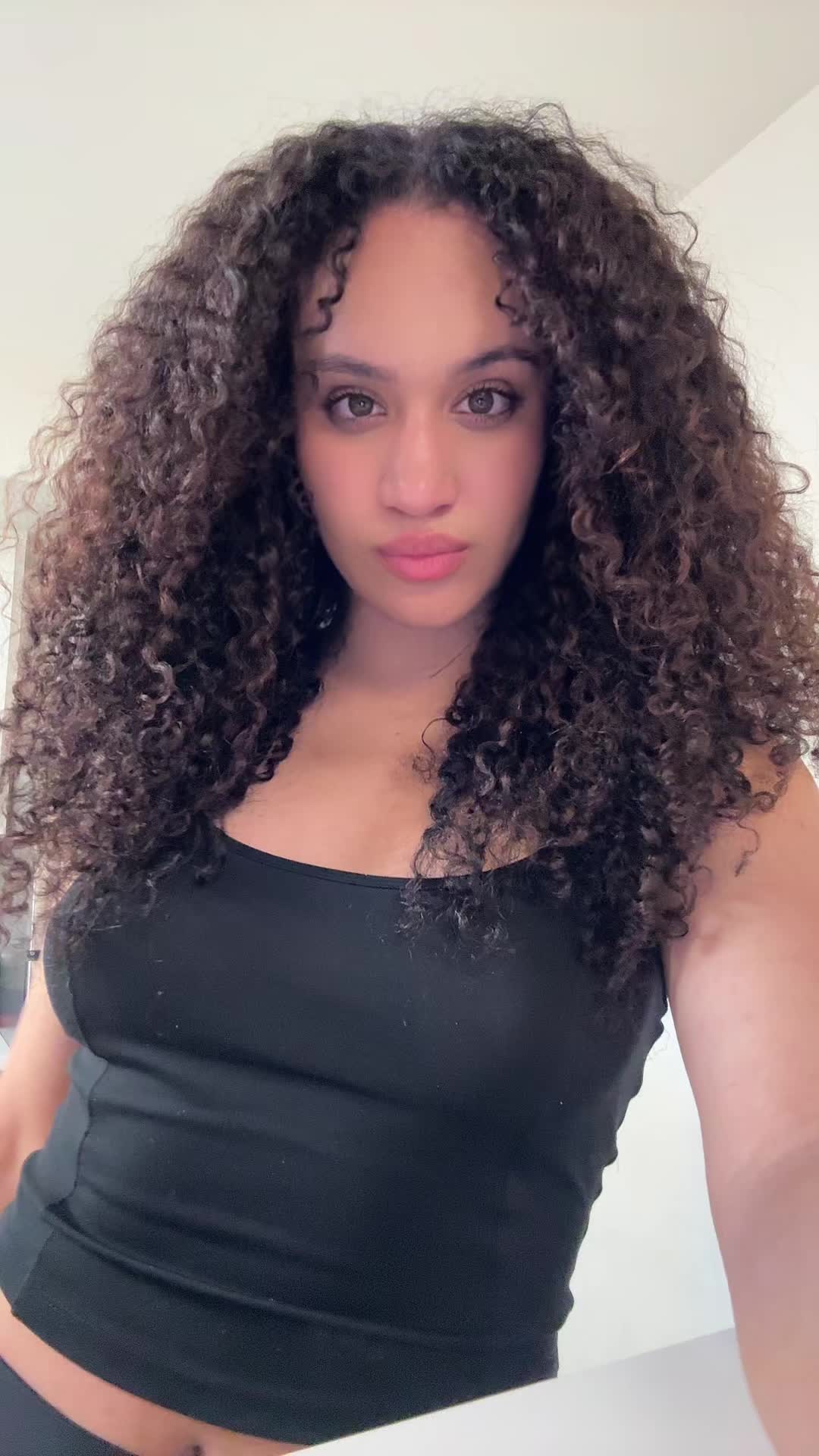 @Mia