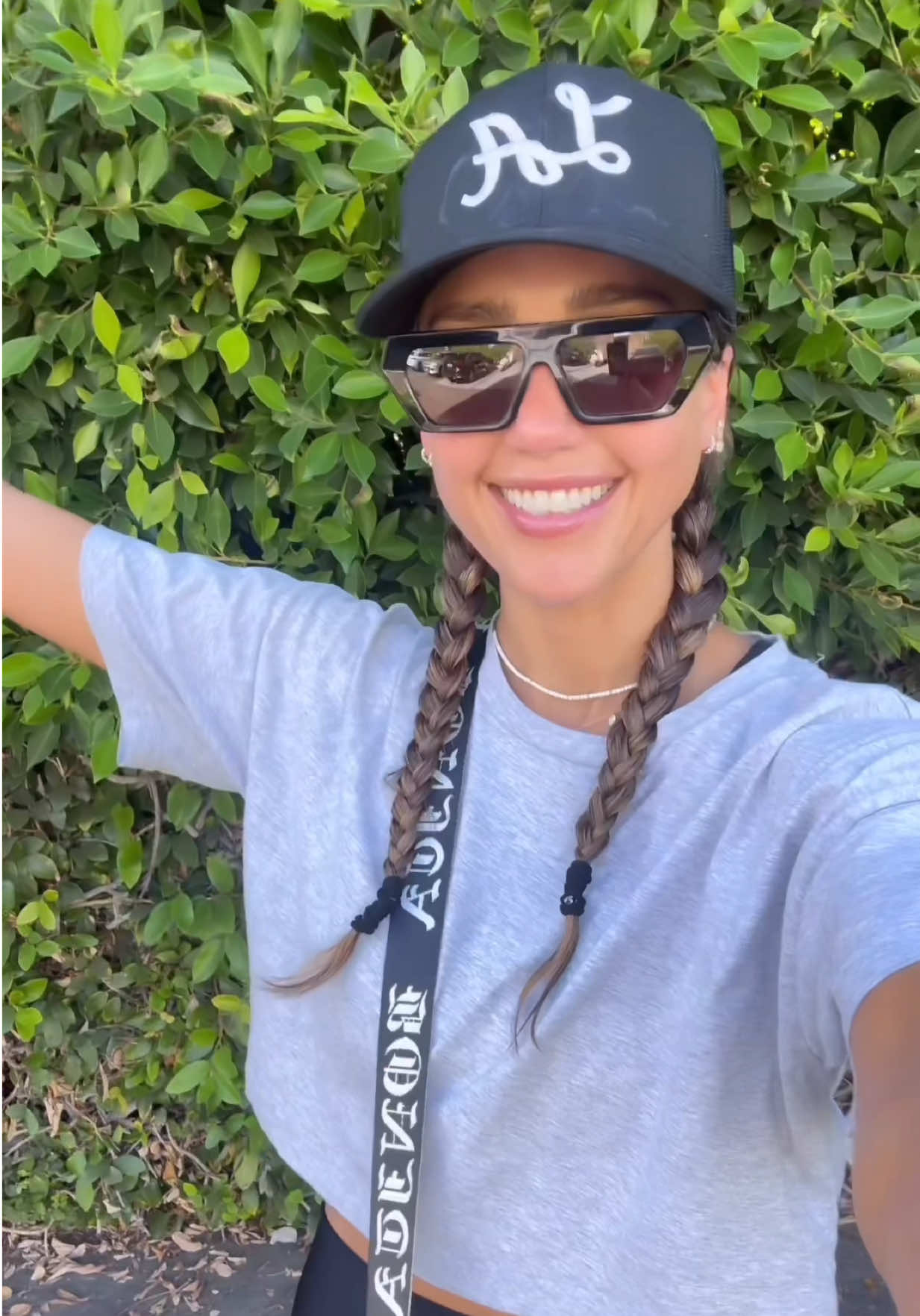 @Jessica Alba