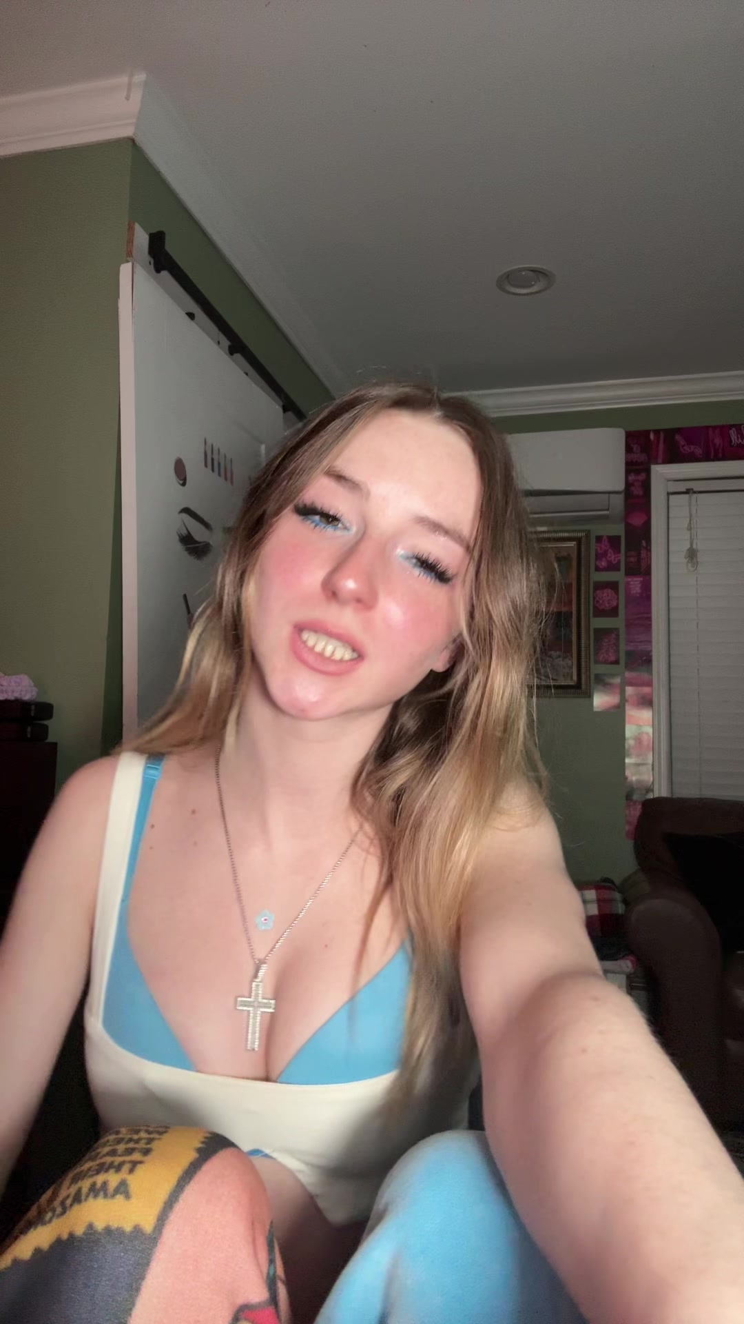 @giaaaaa kneee