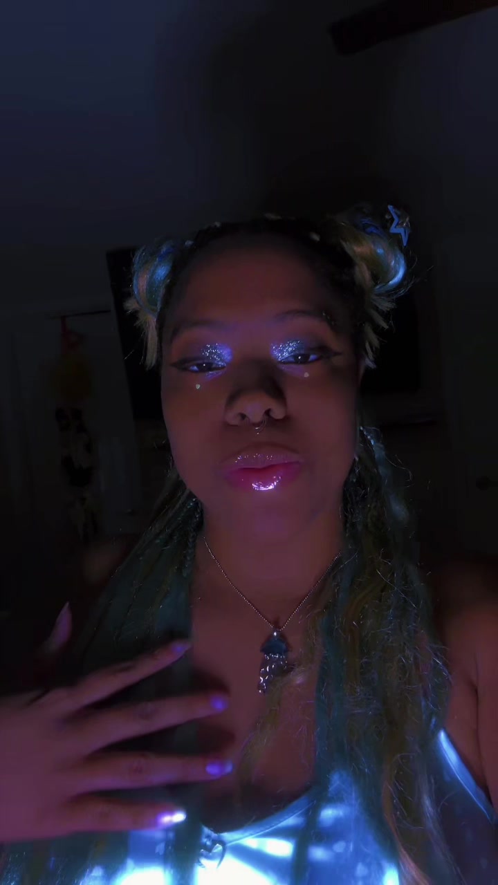 @AestheticallyCRY