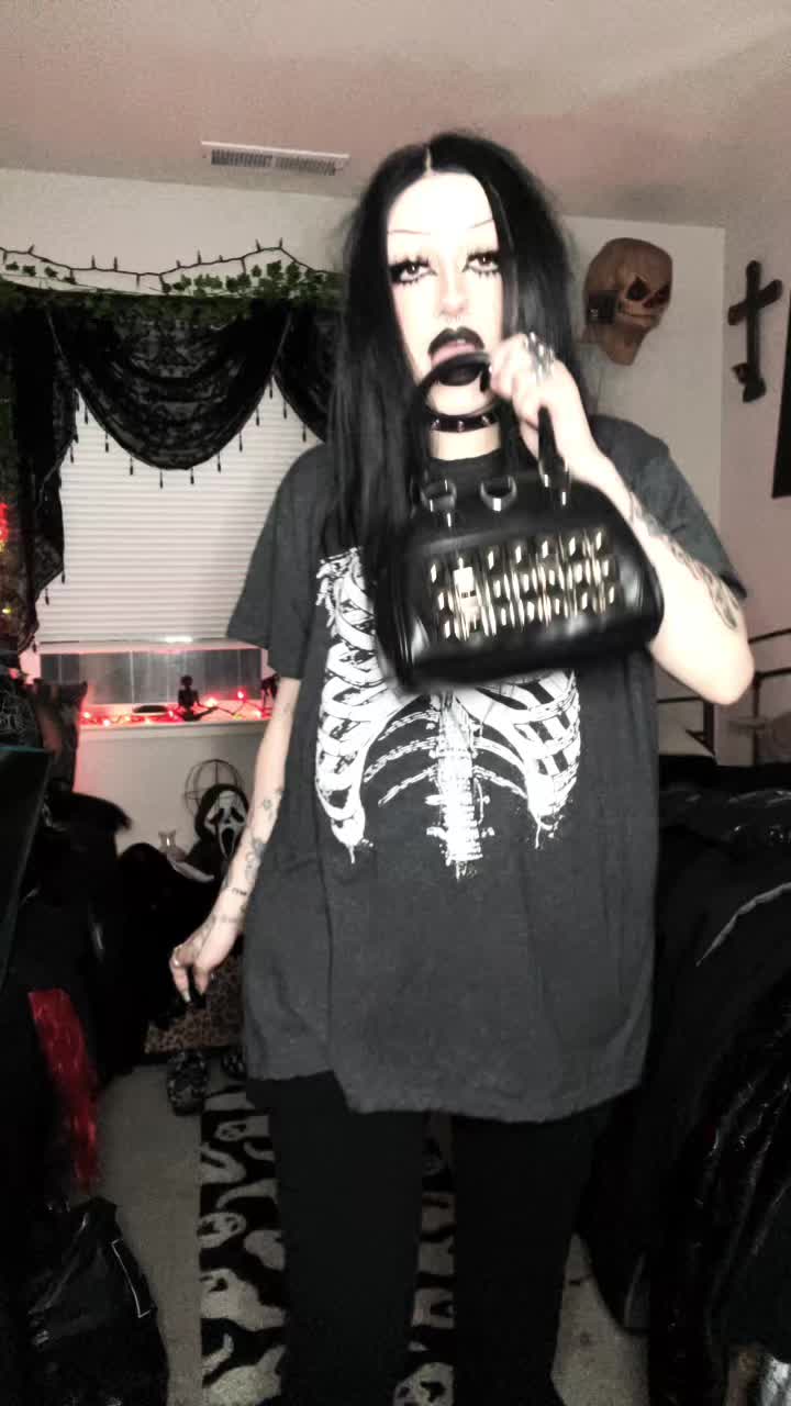 @shaenarothe