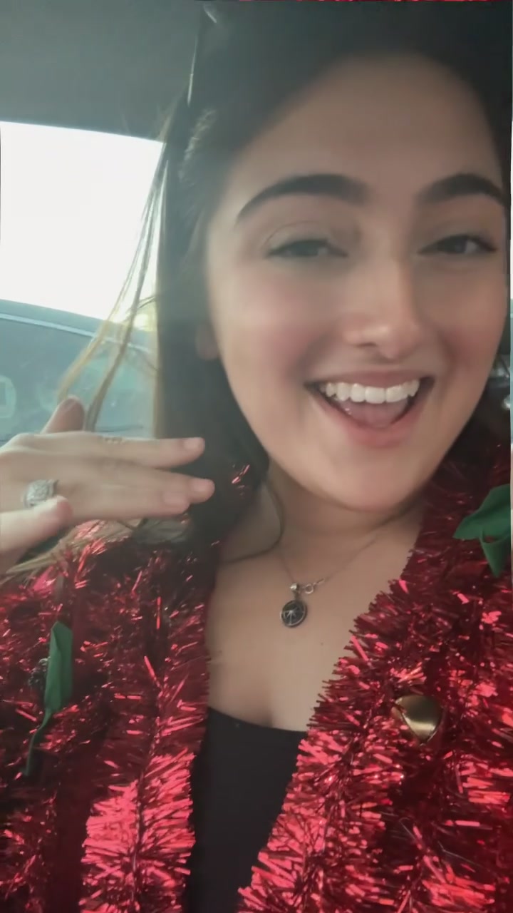 @SharonTilly
