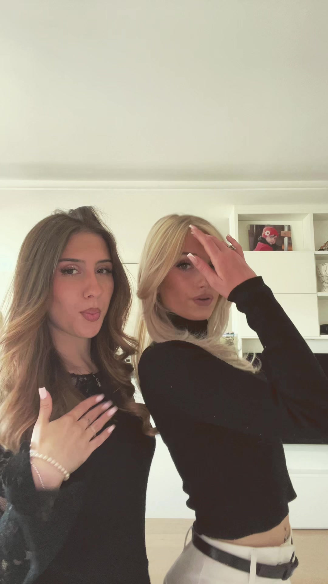 @nena