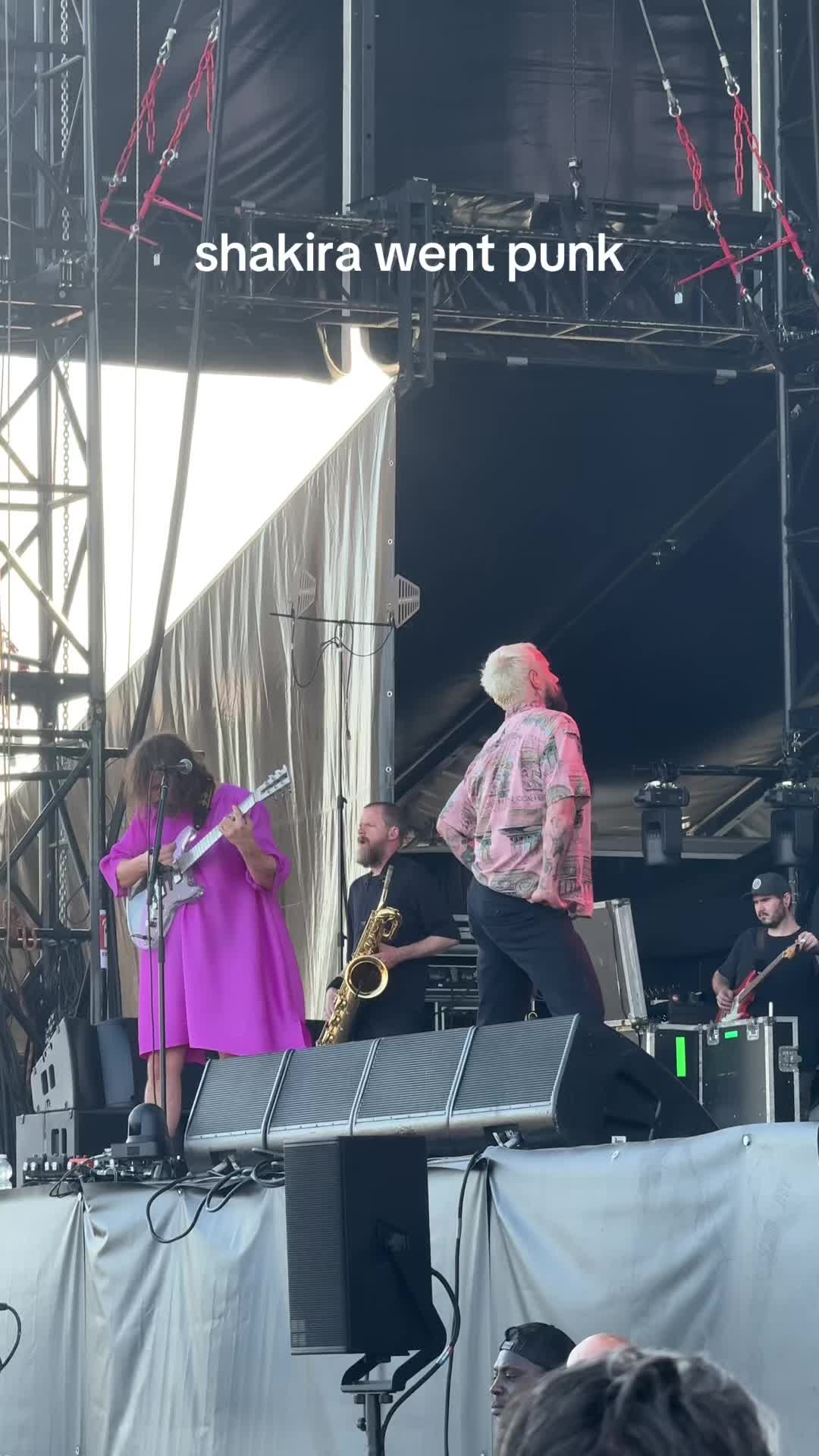 @lana in milan ⭑ music & gigs