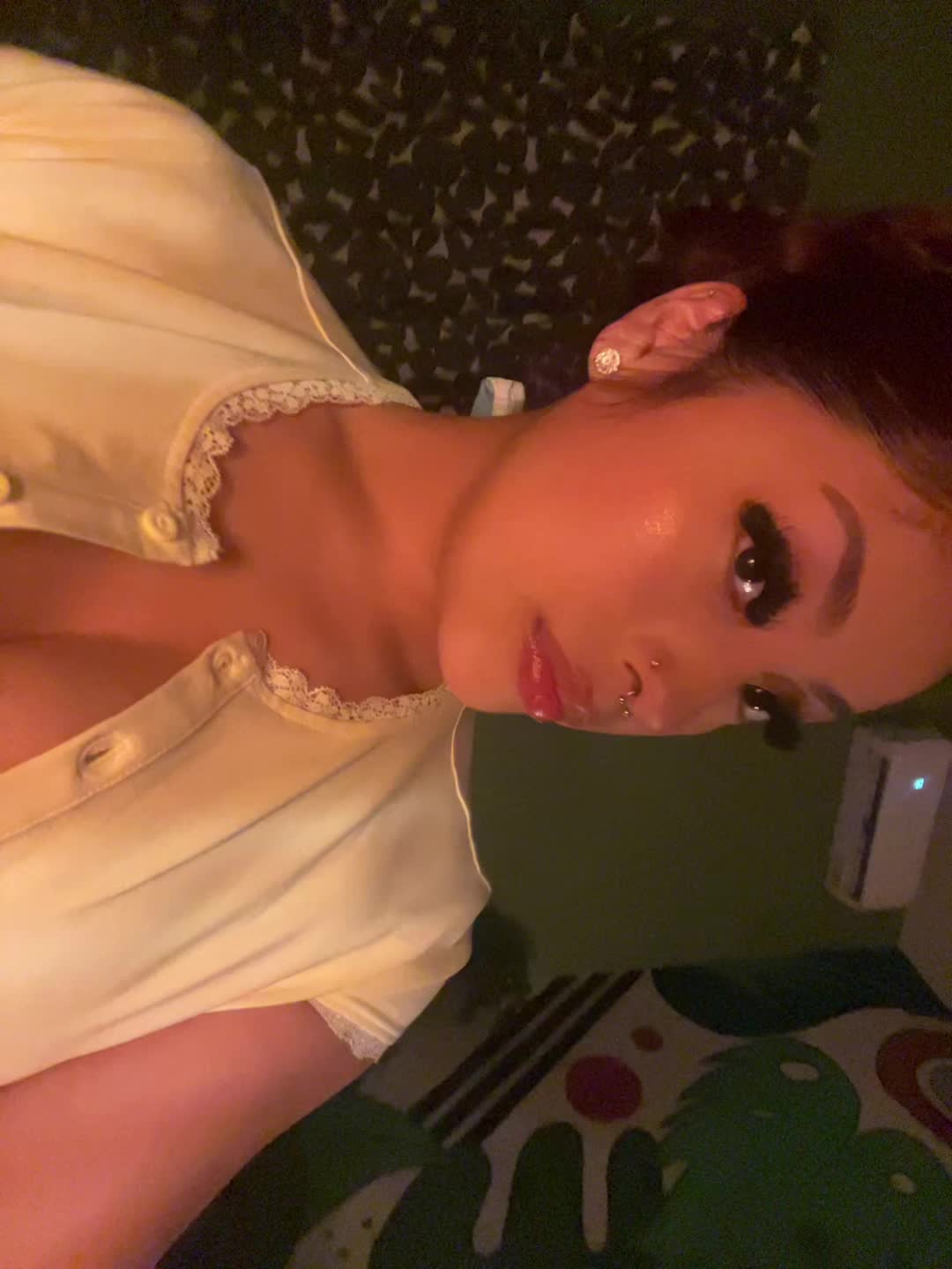 @lesleycordova