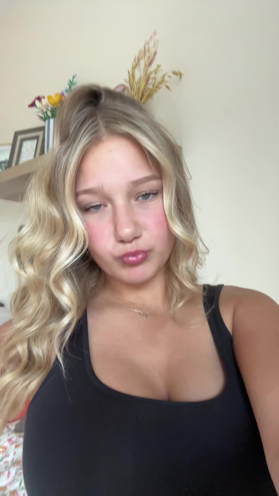 @evie