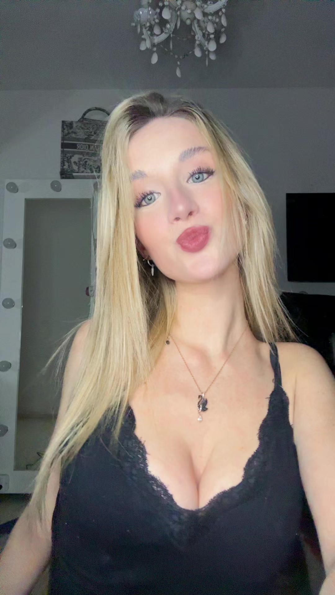 @Isa