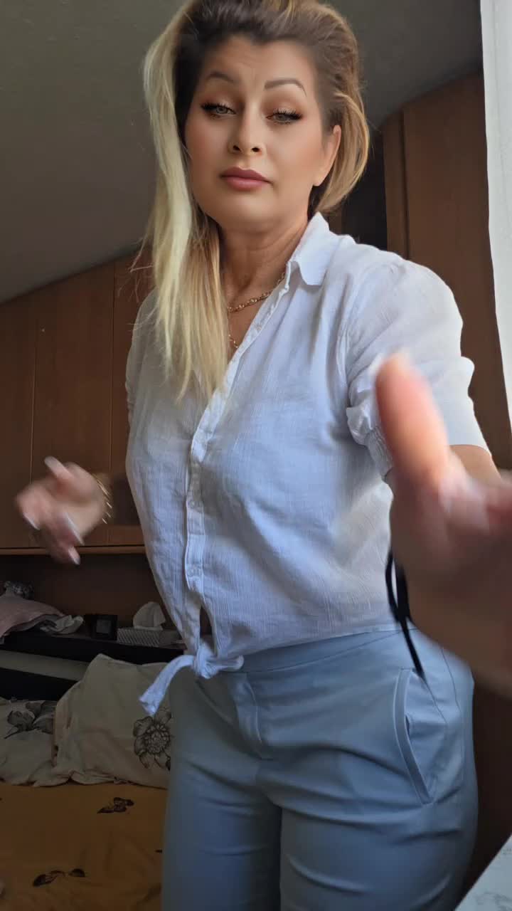 @Șefa Blondy🥰