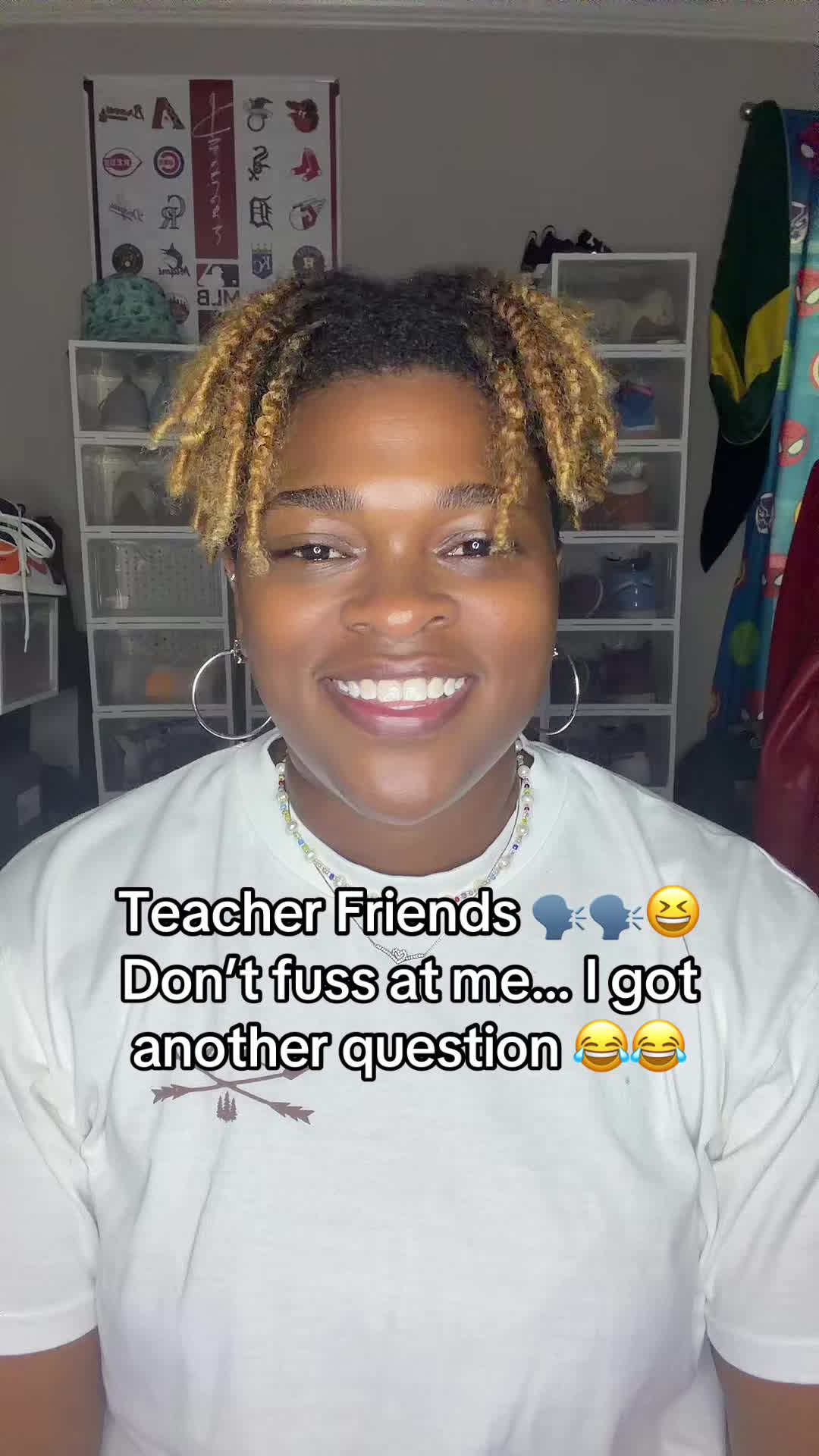 @Mrs. Hood&bull;TEACHER🍎