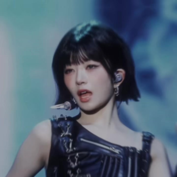 @𝓐𝓻𝓲 ✧
