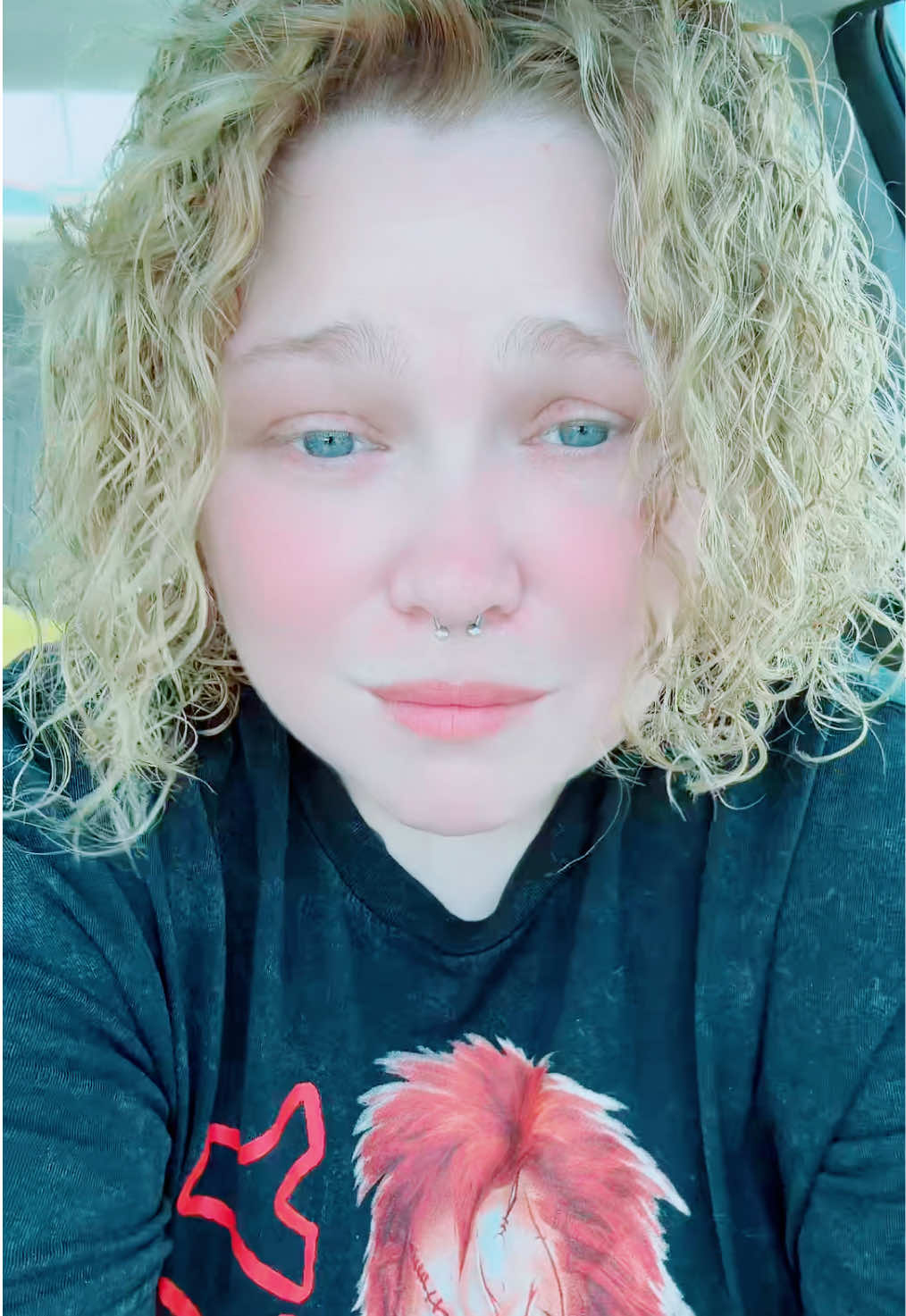 @HerQueenAsh