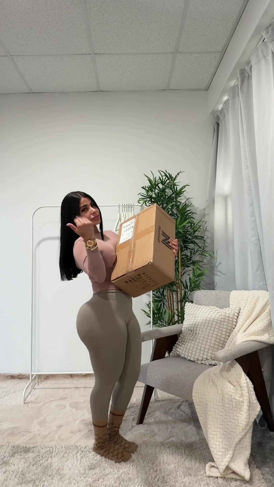 @Dayarlin