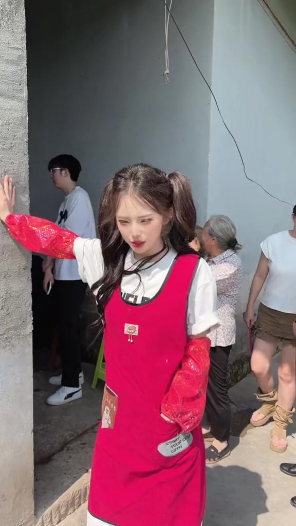 @龙悦🐰(龙浩天妹妹)