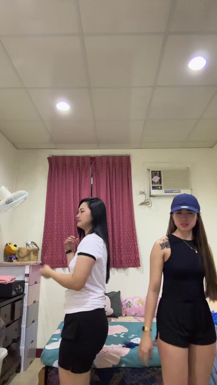 @艾妃♉️