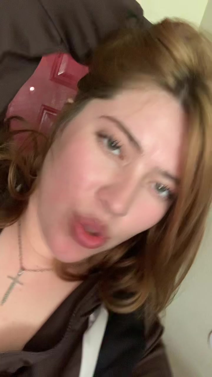 @Julieana