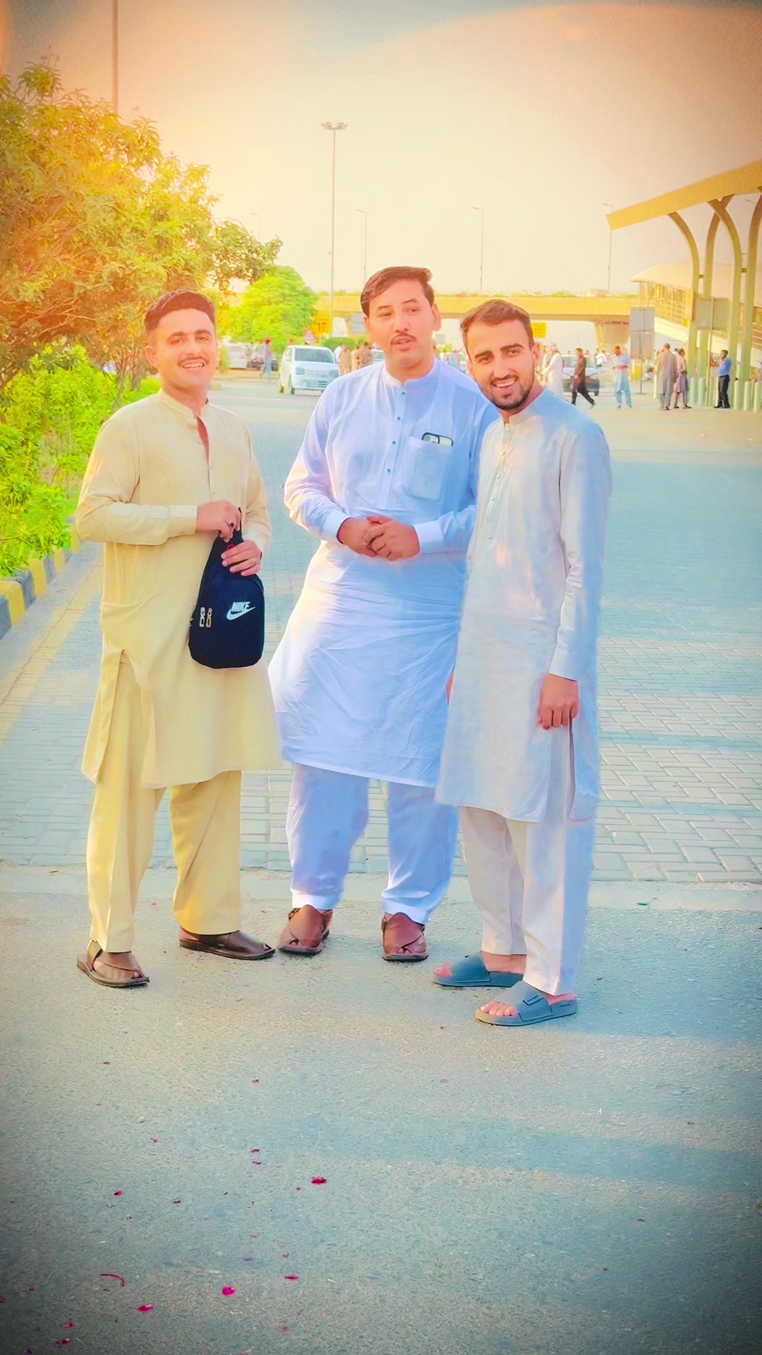 @HAمZA🥼🩺