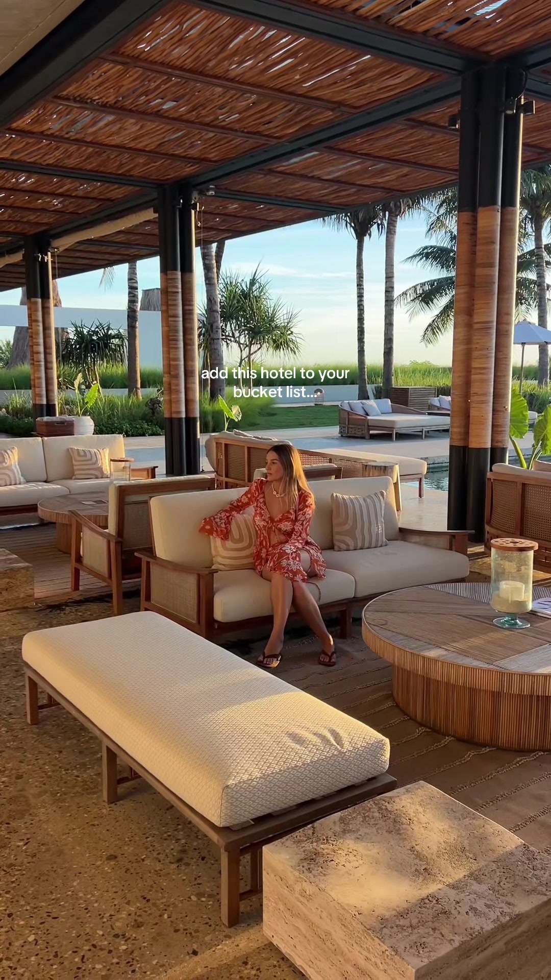 @Aimee Bell - Travel & Life