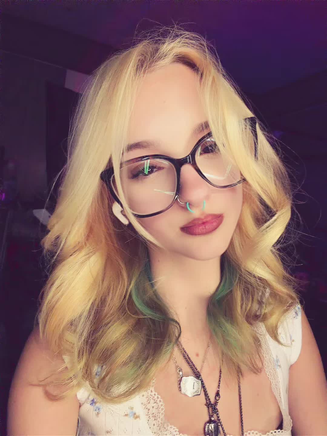 @🩵🌺