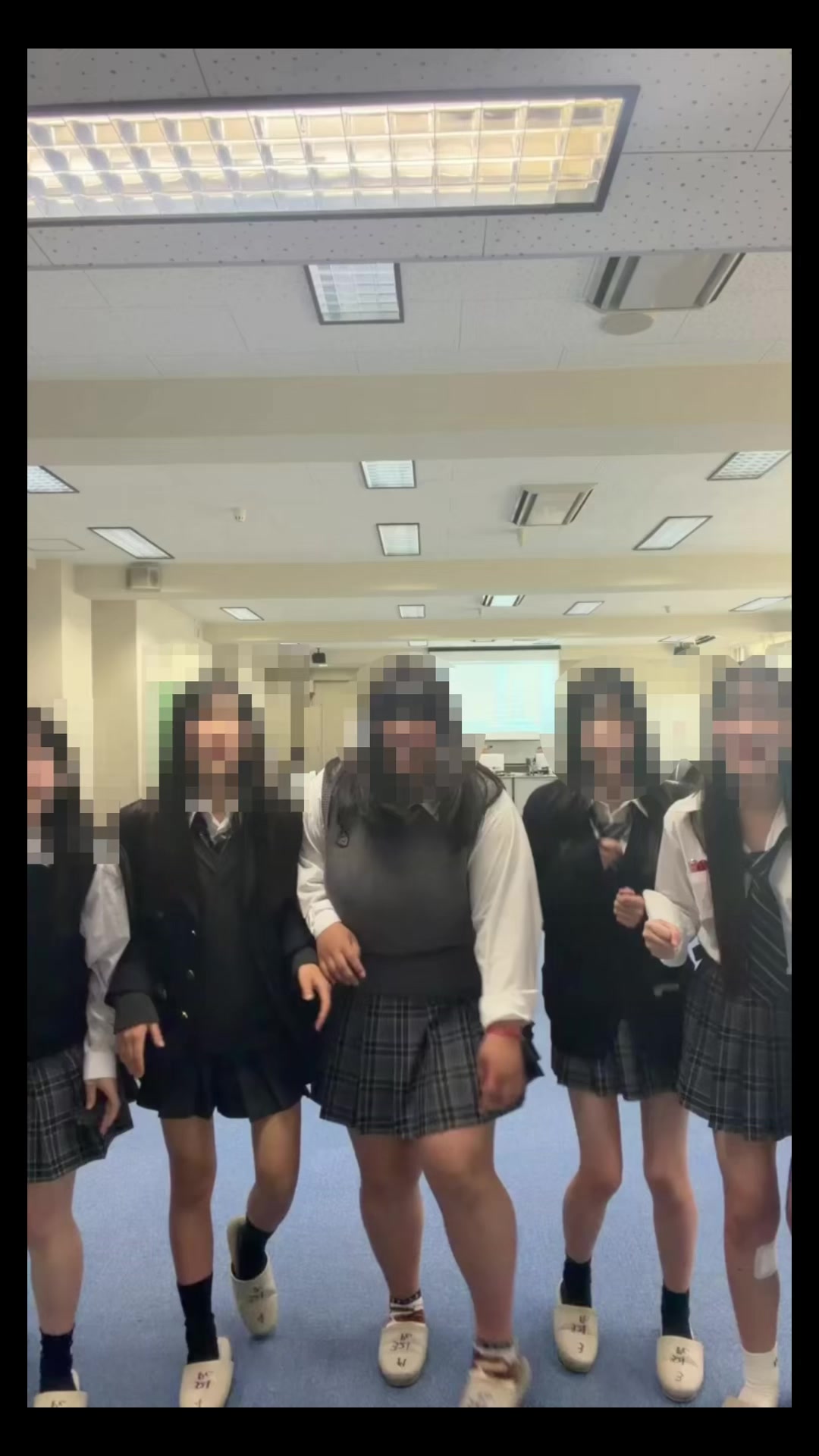 @あやは