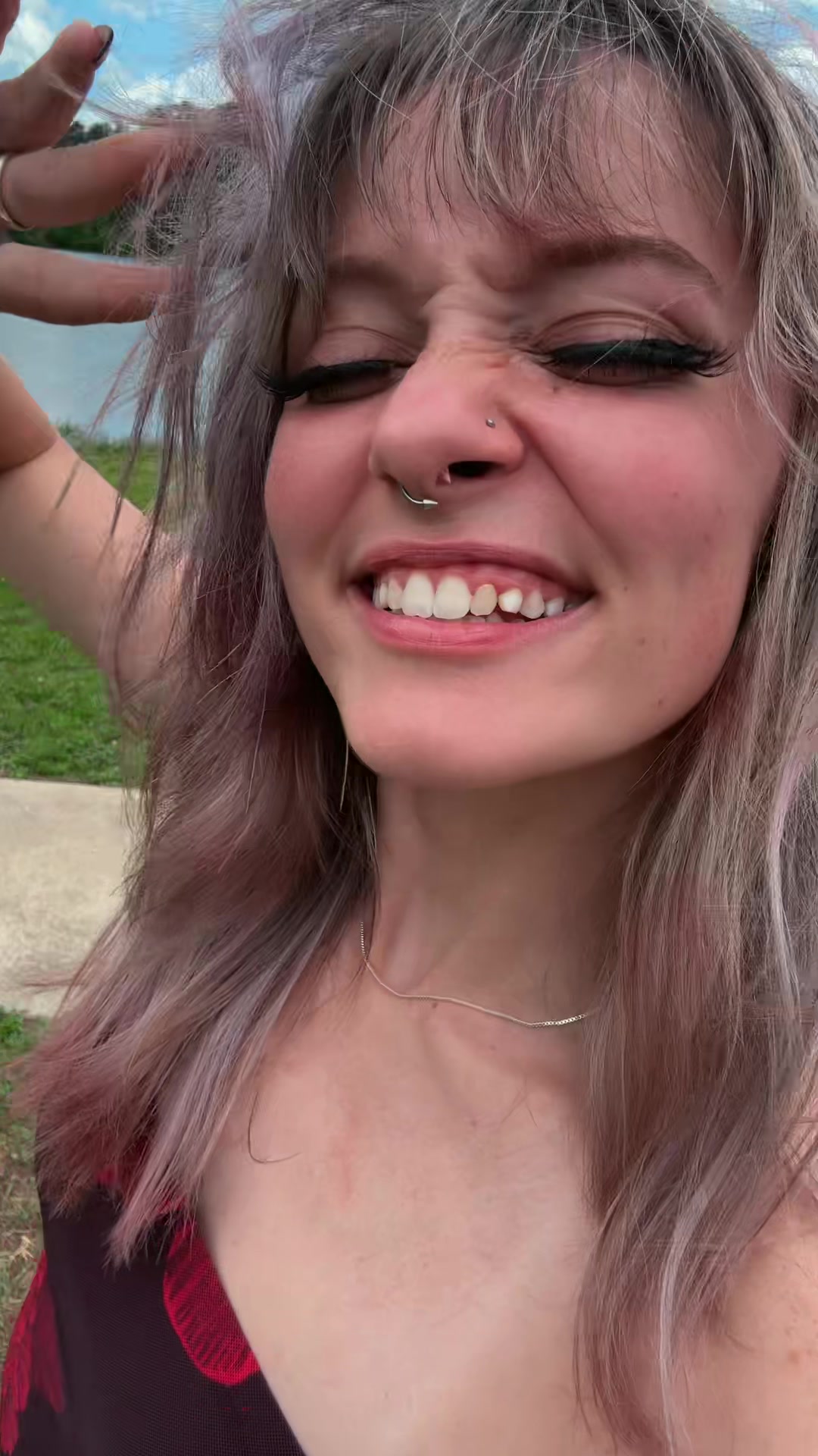 @Julia Fox