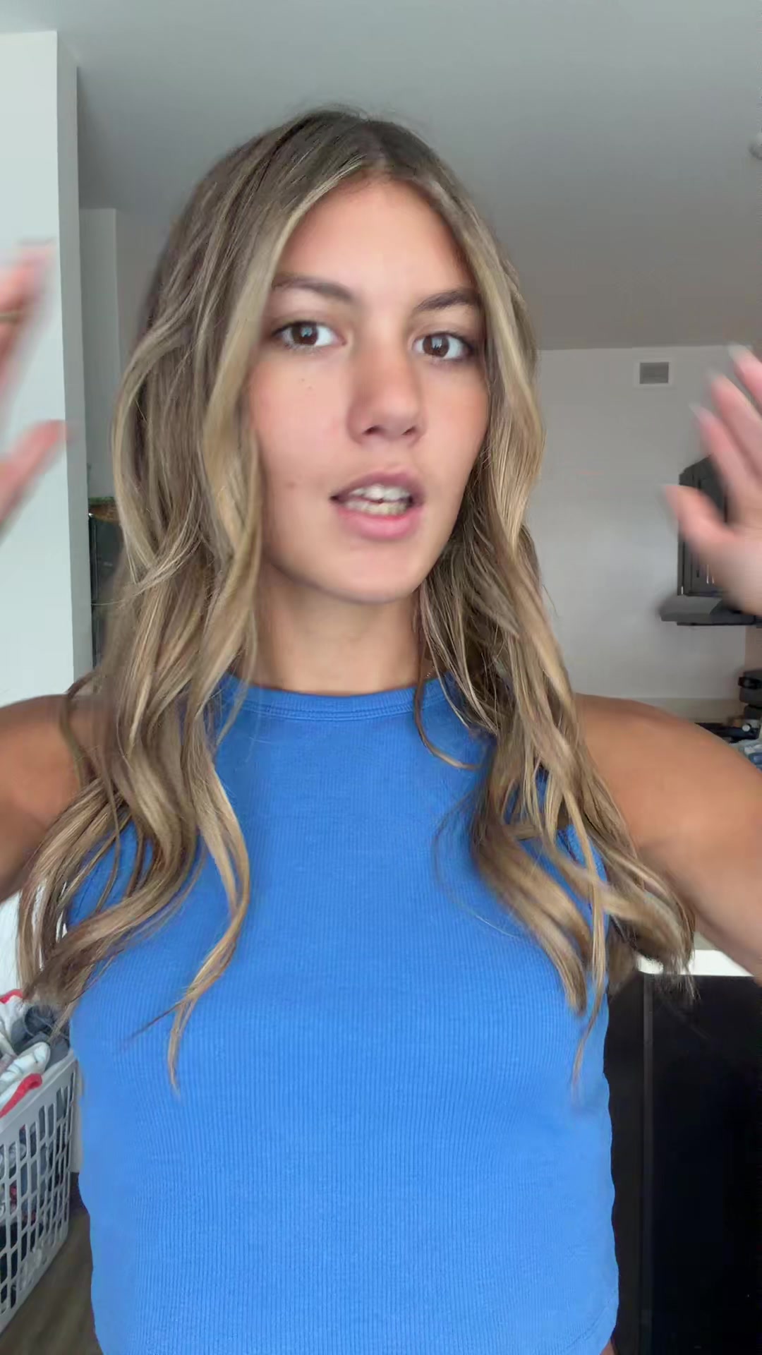 @theleahmae