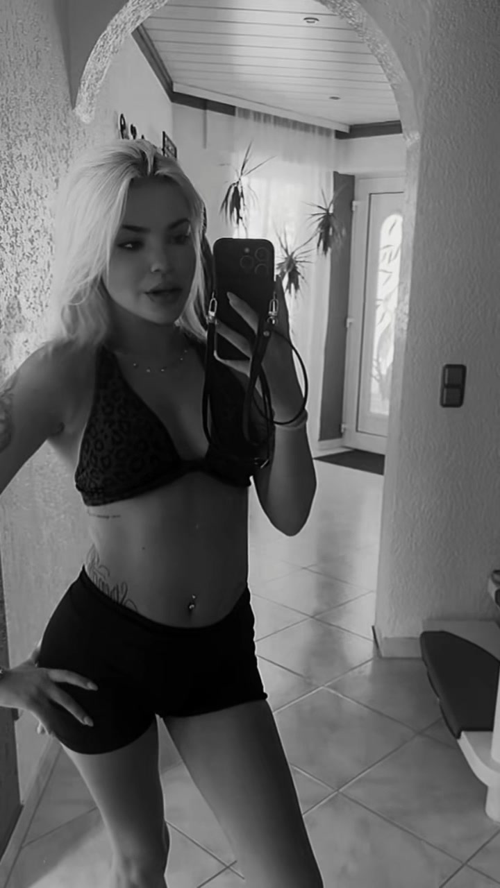 @michelle_charleen
