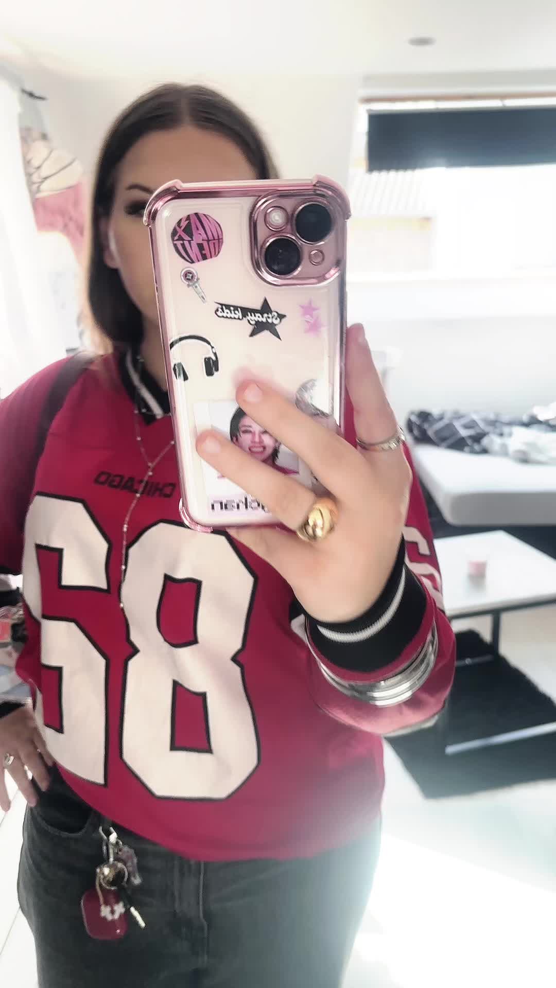 @ᴍᴇʟʟᴏ