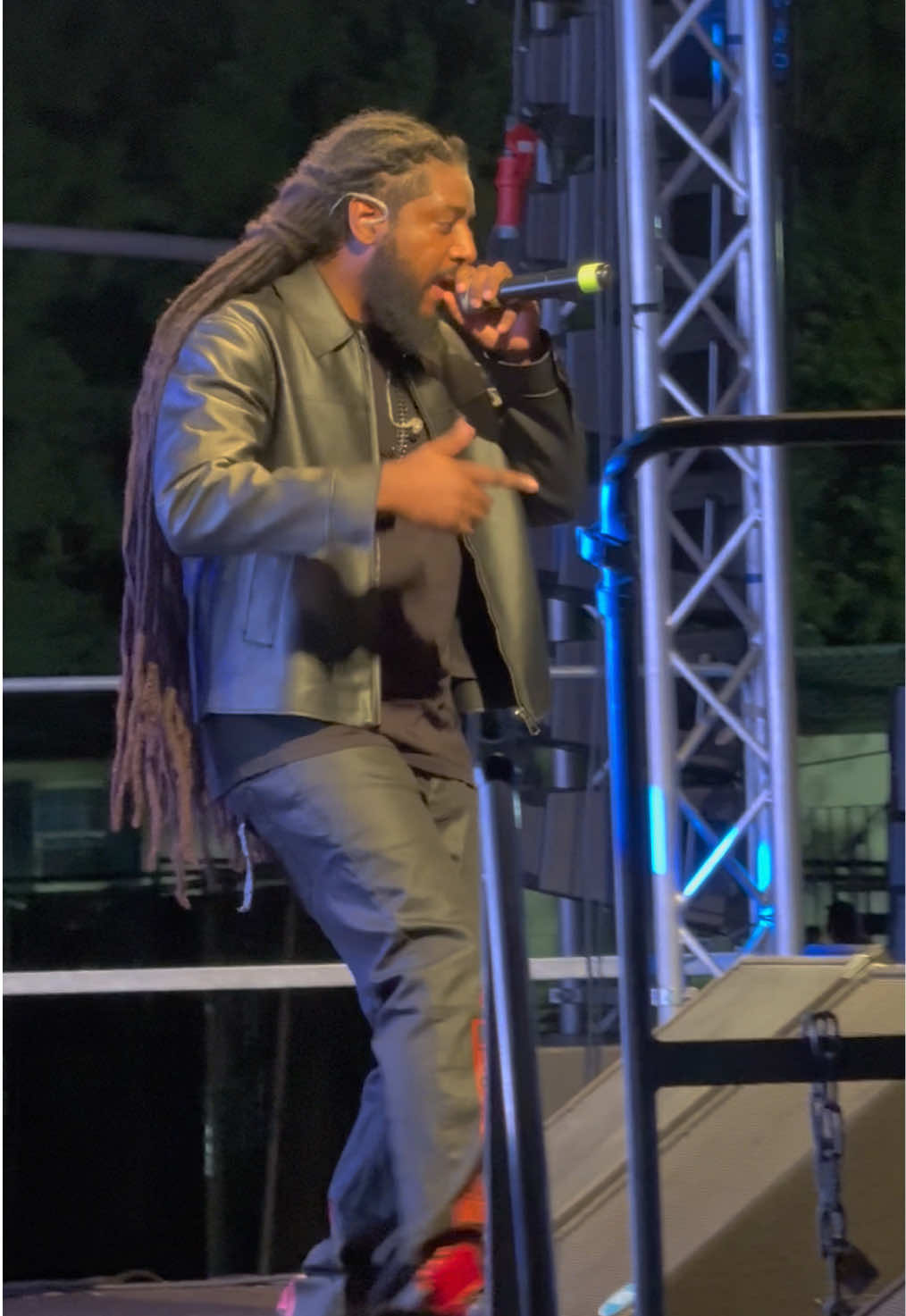 @ራስ ሳንድሮ Ras_sandro🎙️