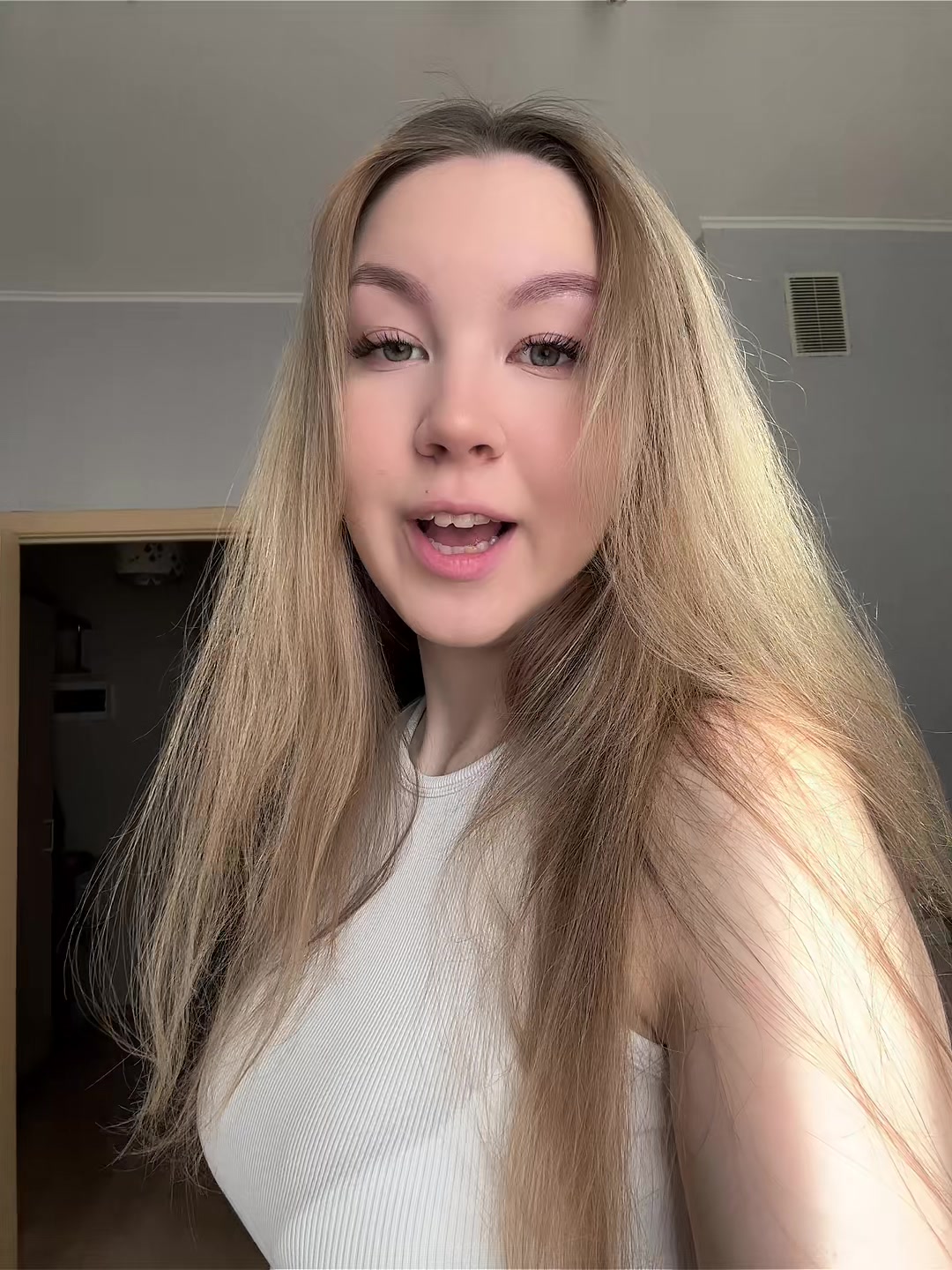 @❤️:>❤️