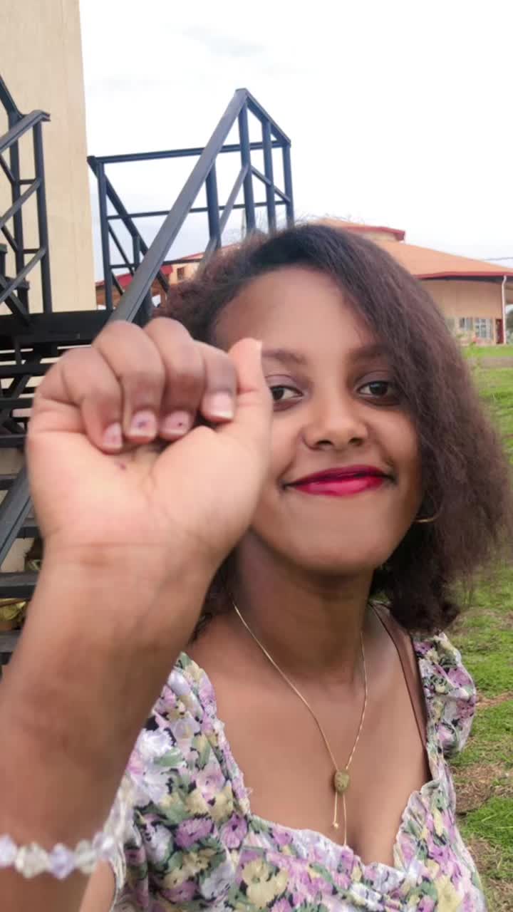 @birukta_