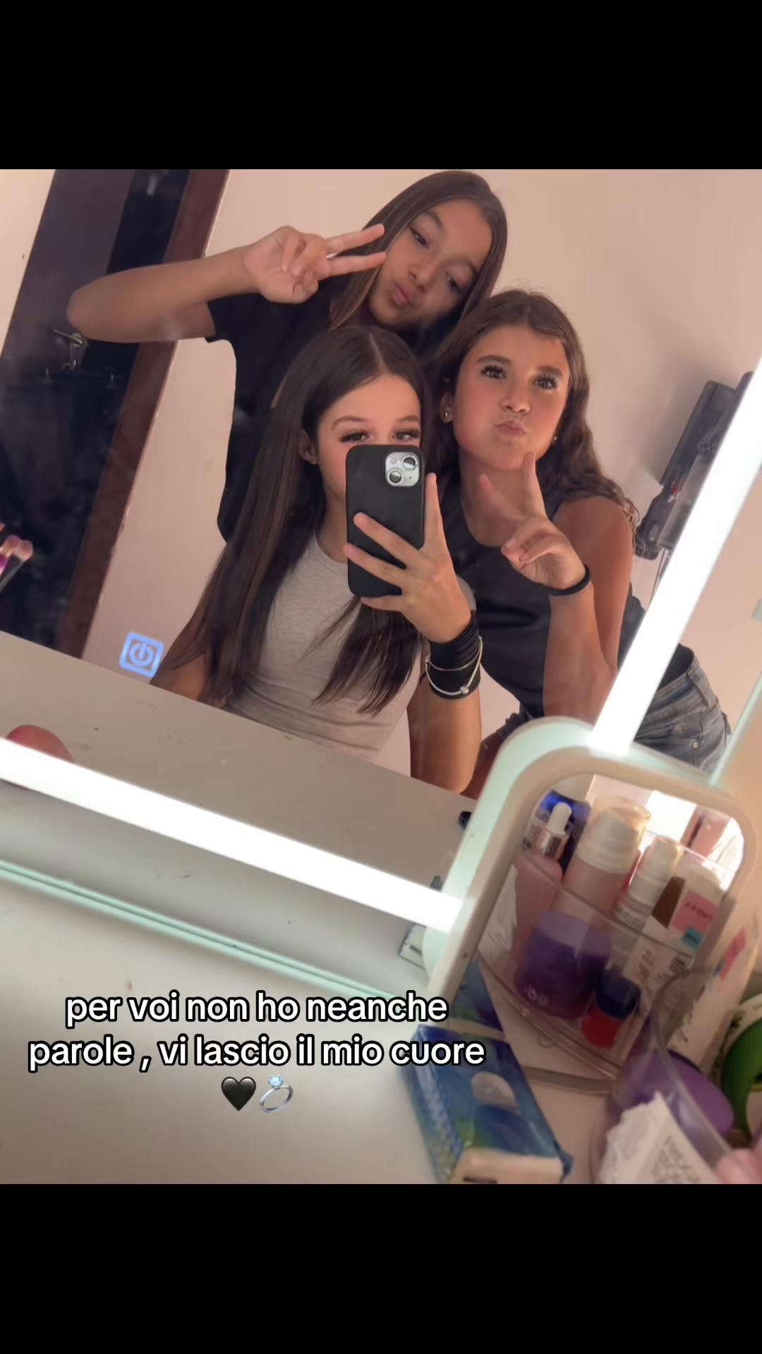 @𝓥𝓪𝓵𝓮𝓷𝓽𝓲𝓷𝓪