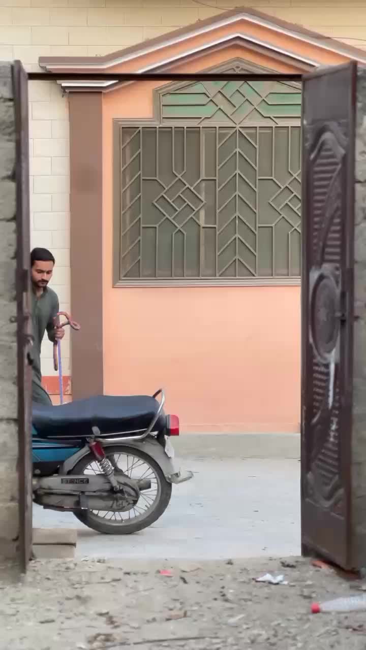 @آویز💸