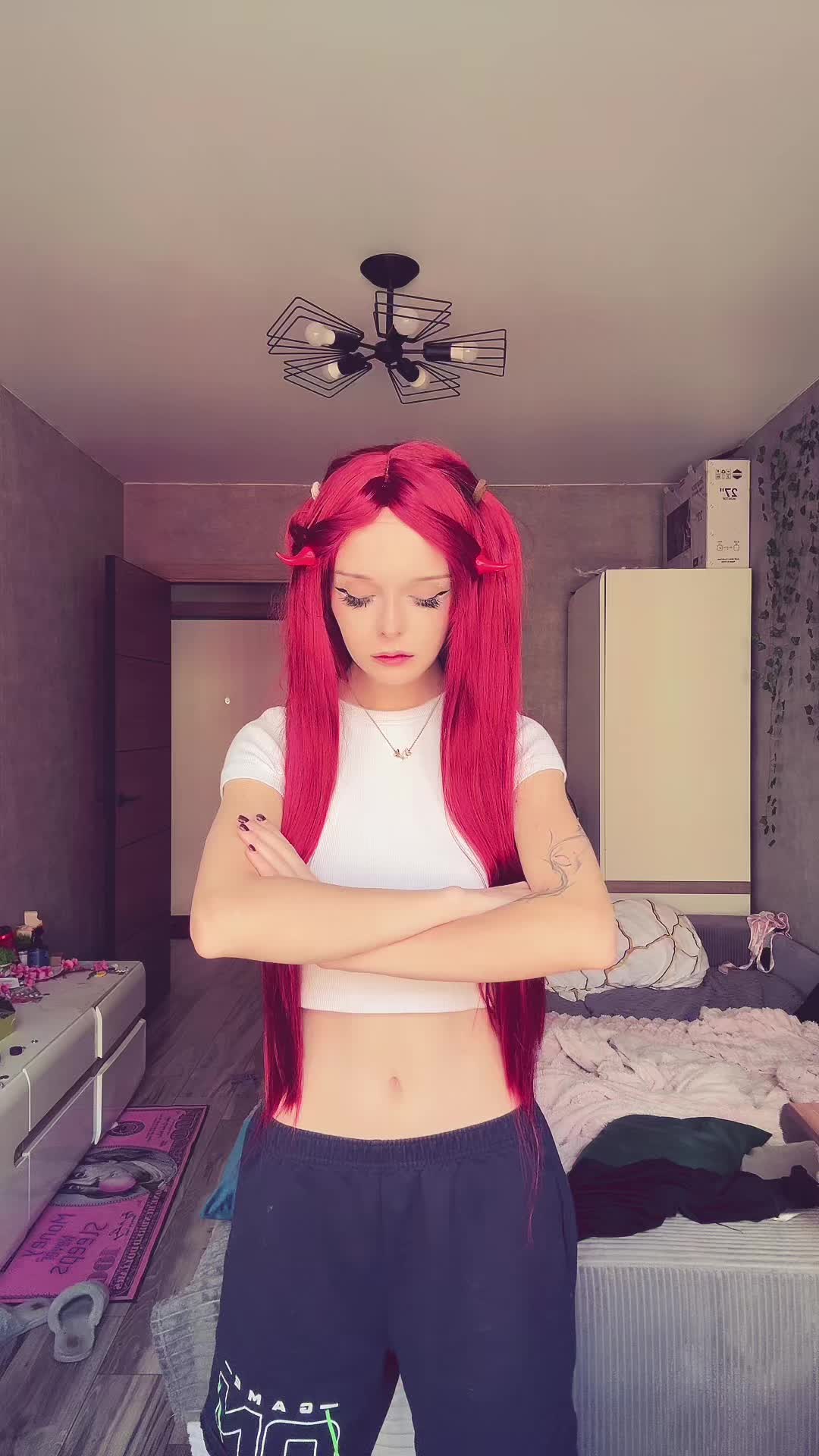 @Тгк: юльчик🌶️