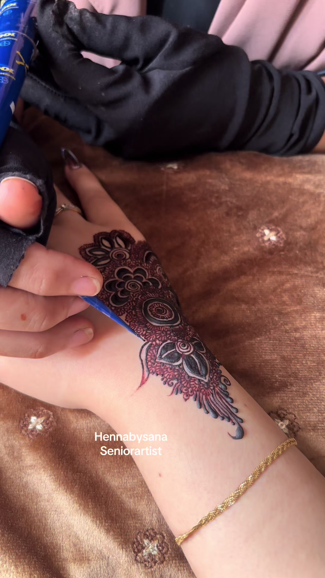 @henna by sana 809