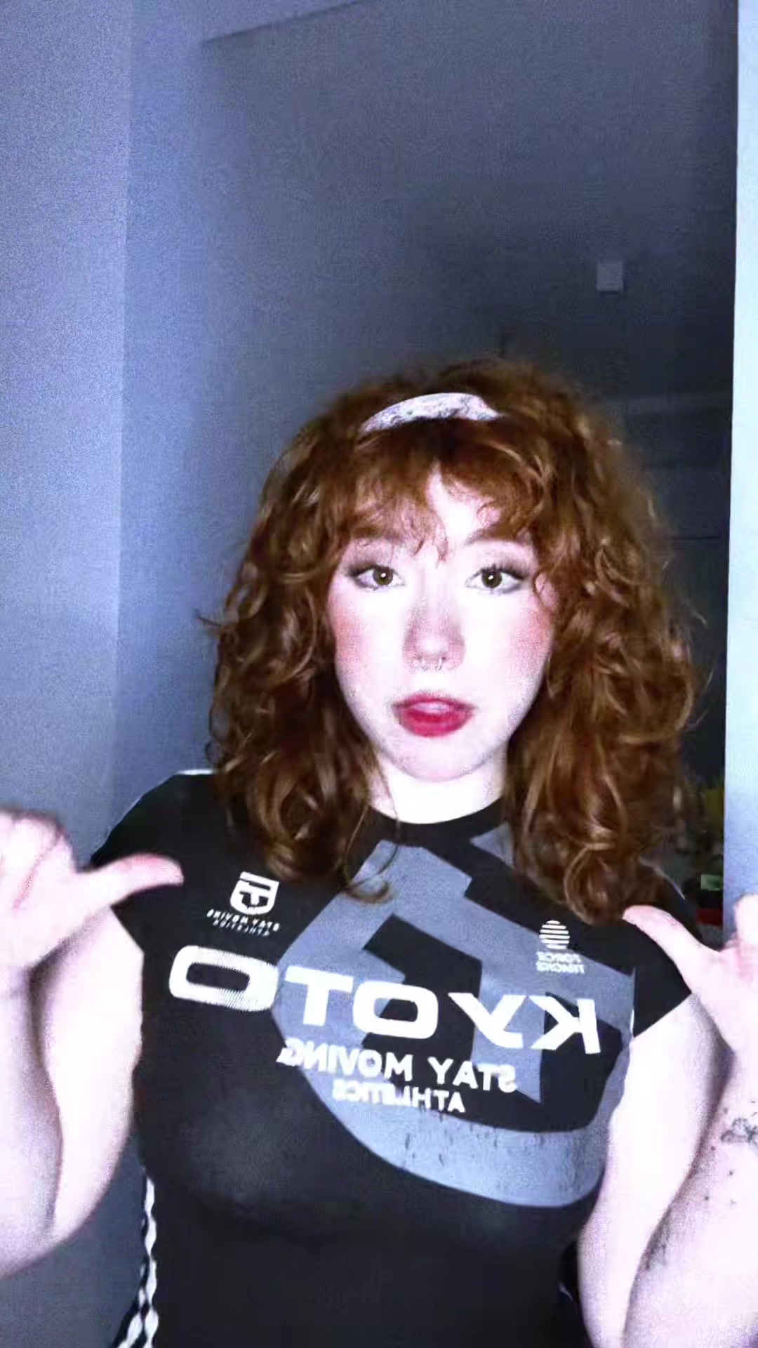 @𝕸𝖆𝖗𝖙𝖎𝖓𝖆🌙💐