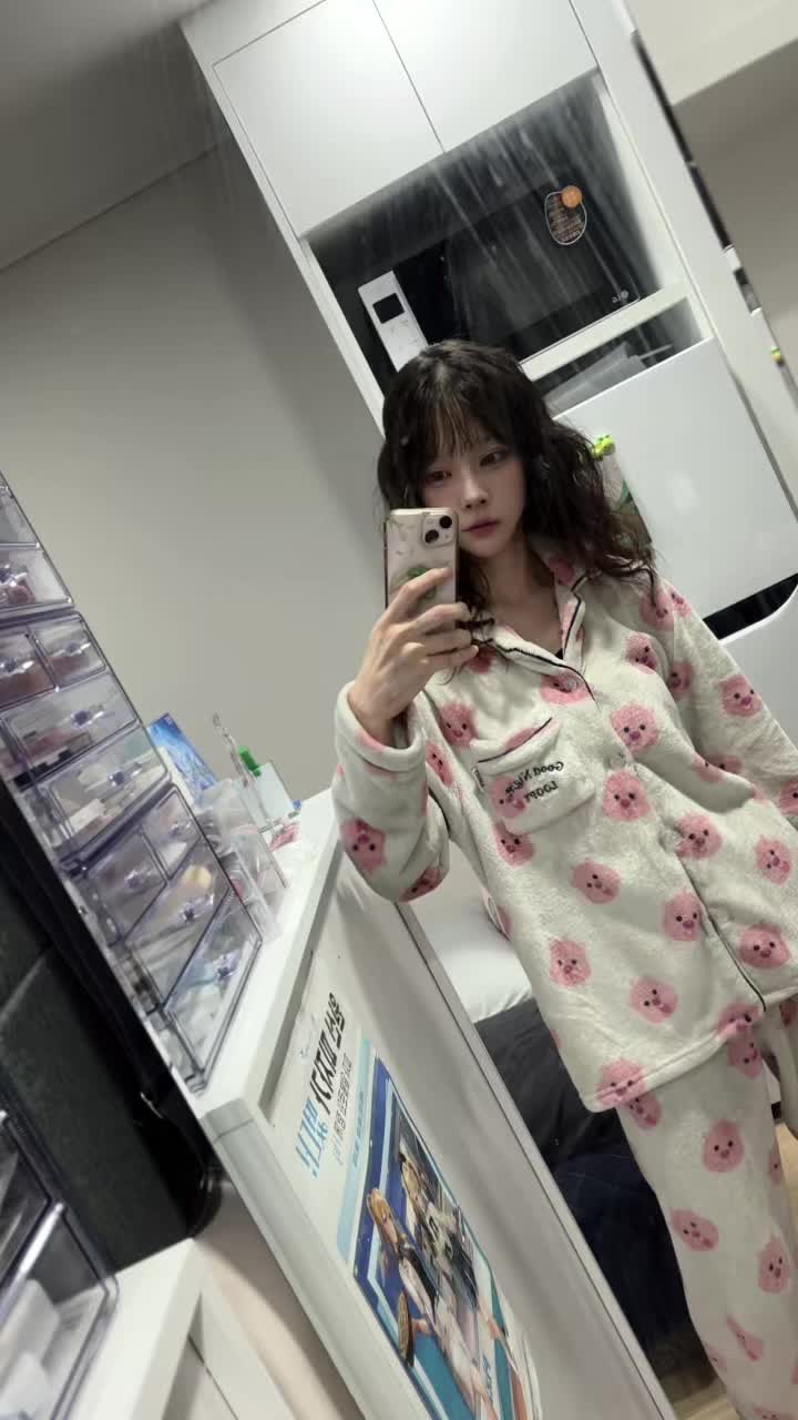 @妍休 yeonhyu