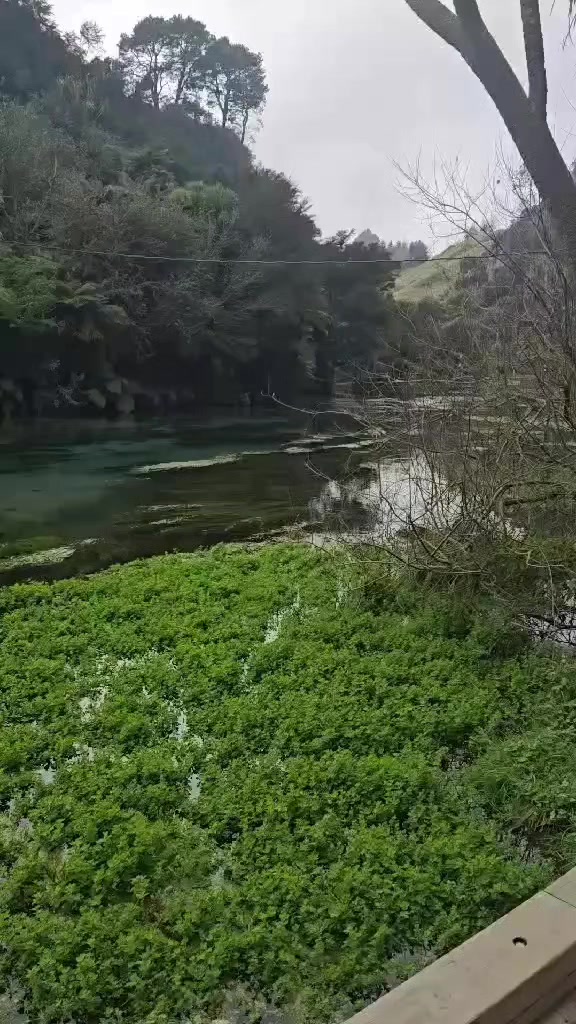 @ek ajanabi