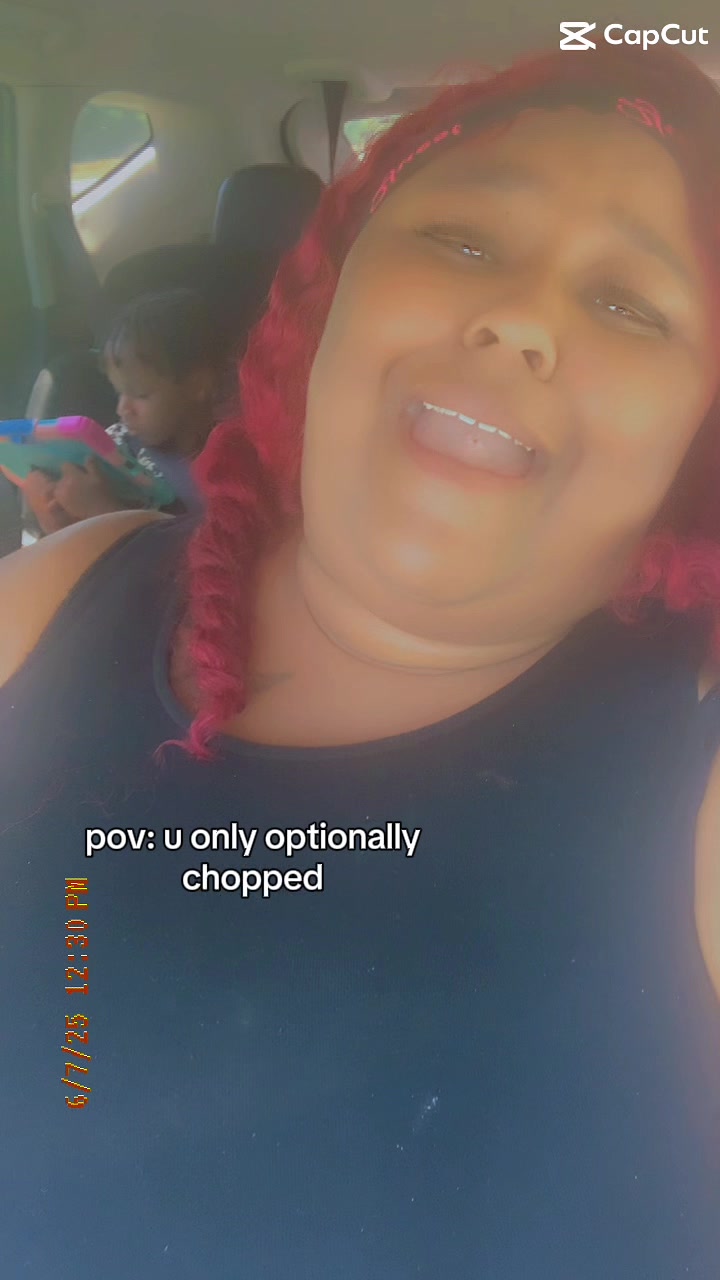 @Naomi Scott