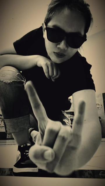 @Juls_Meong
