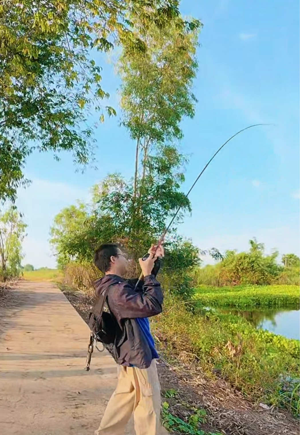 @น้ากอล์ฟ fishing ชอบแต่งรถ