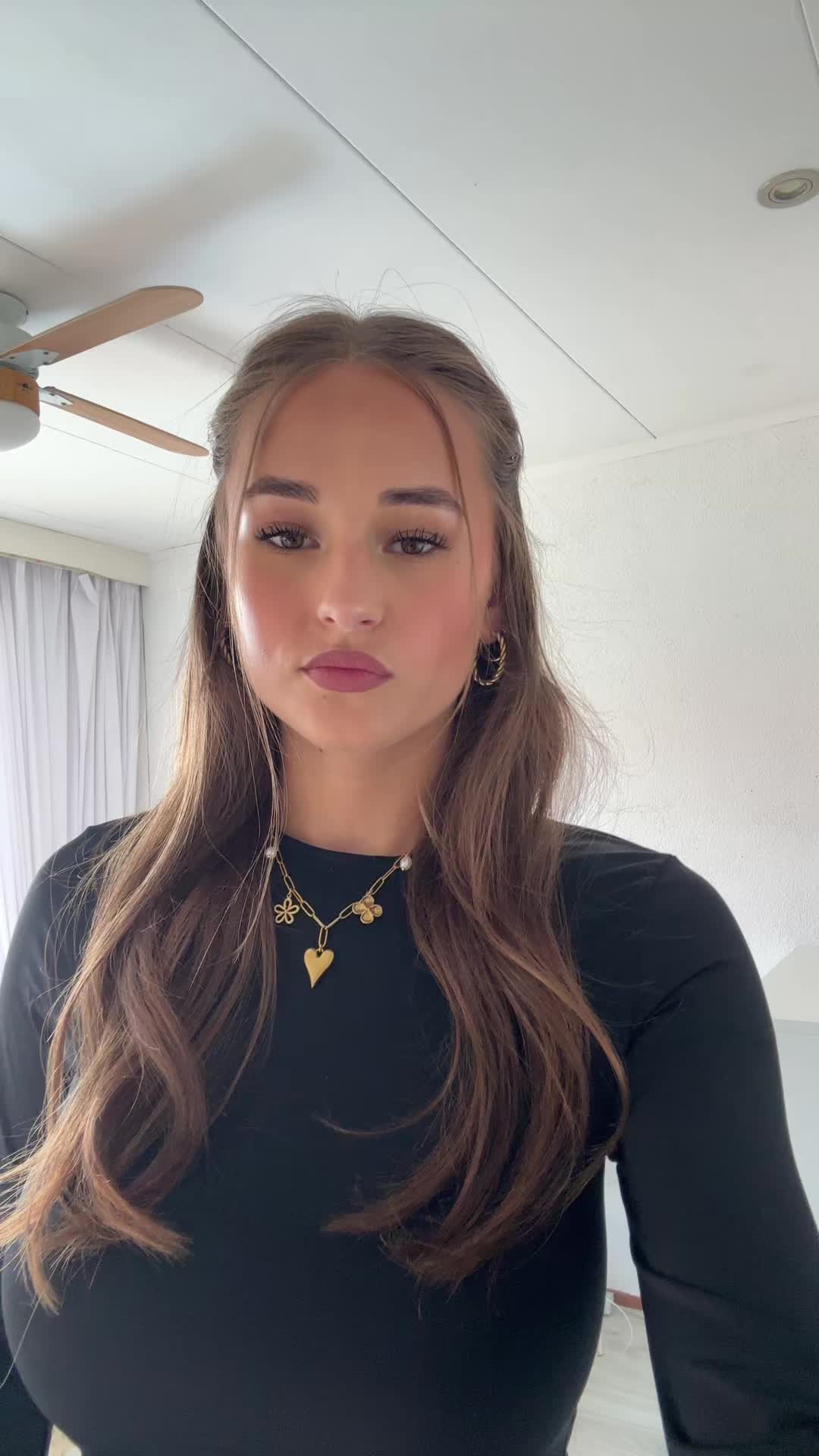 @ℳ𝒶𝒶𝒾𝓀ℯꨄ