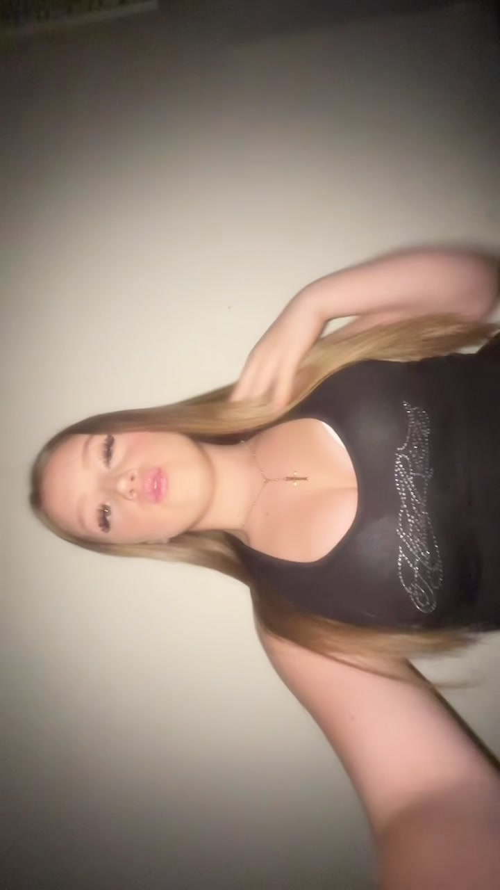 @𝒶𝓁𝒾𝒸𝑒🌟