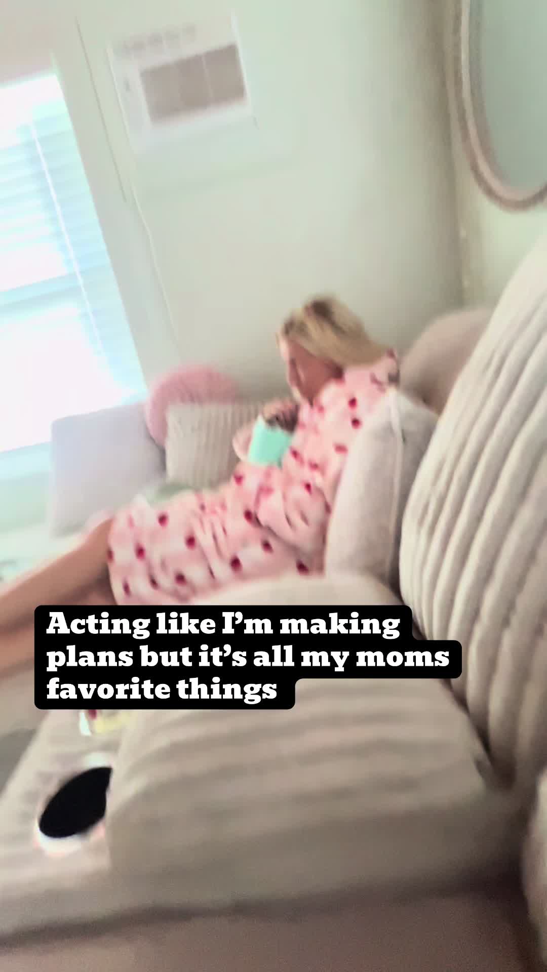 @mia.banales