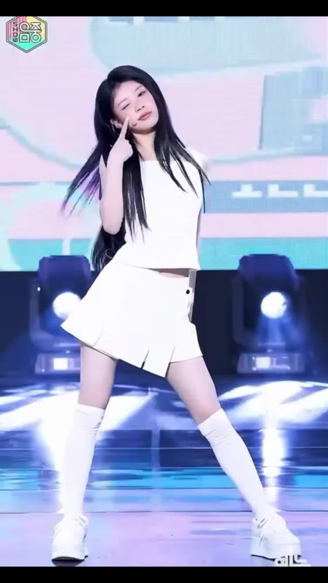 @★彡 ℳ𝒪𝒦𝒜