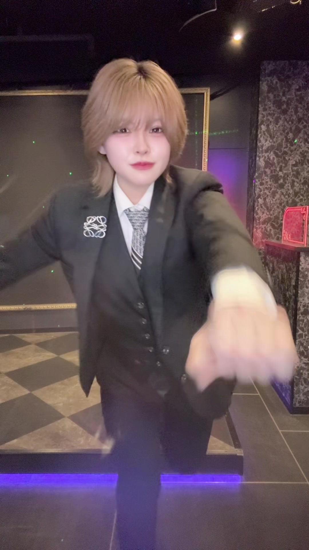 @一葉漣(れん)名古屋ジェンダーレスホスト