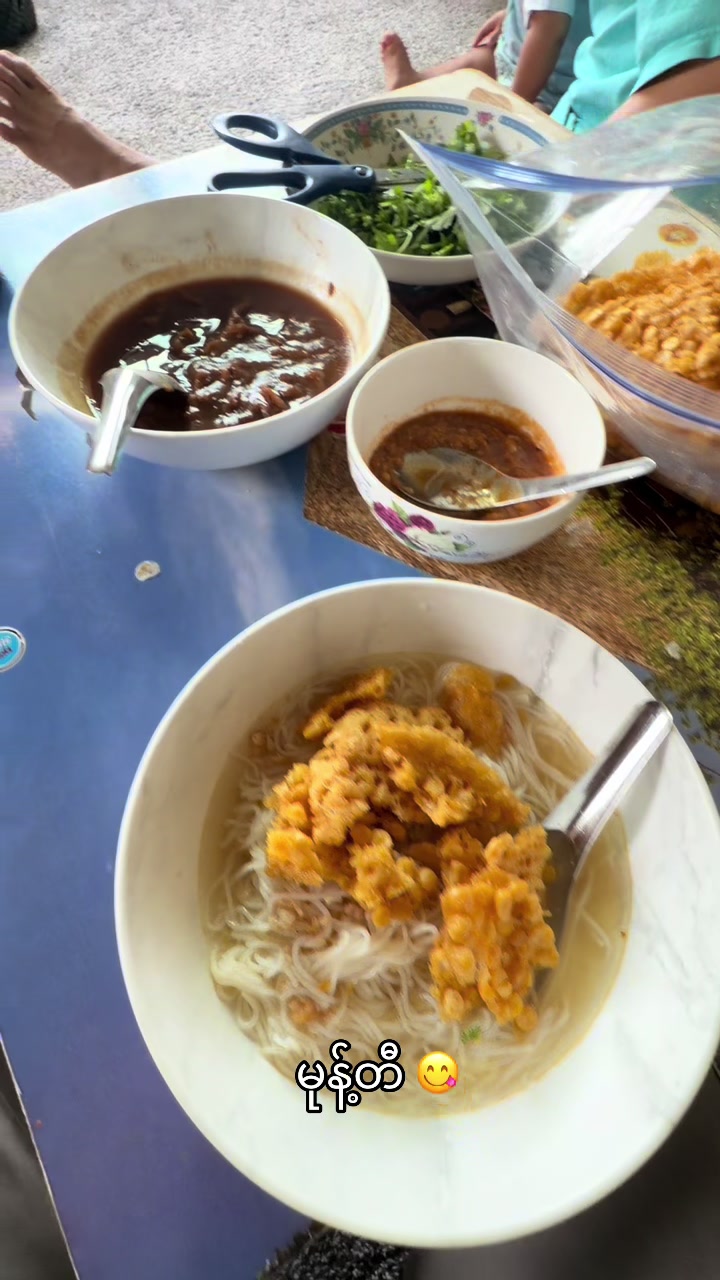 @Kyaw Thet