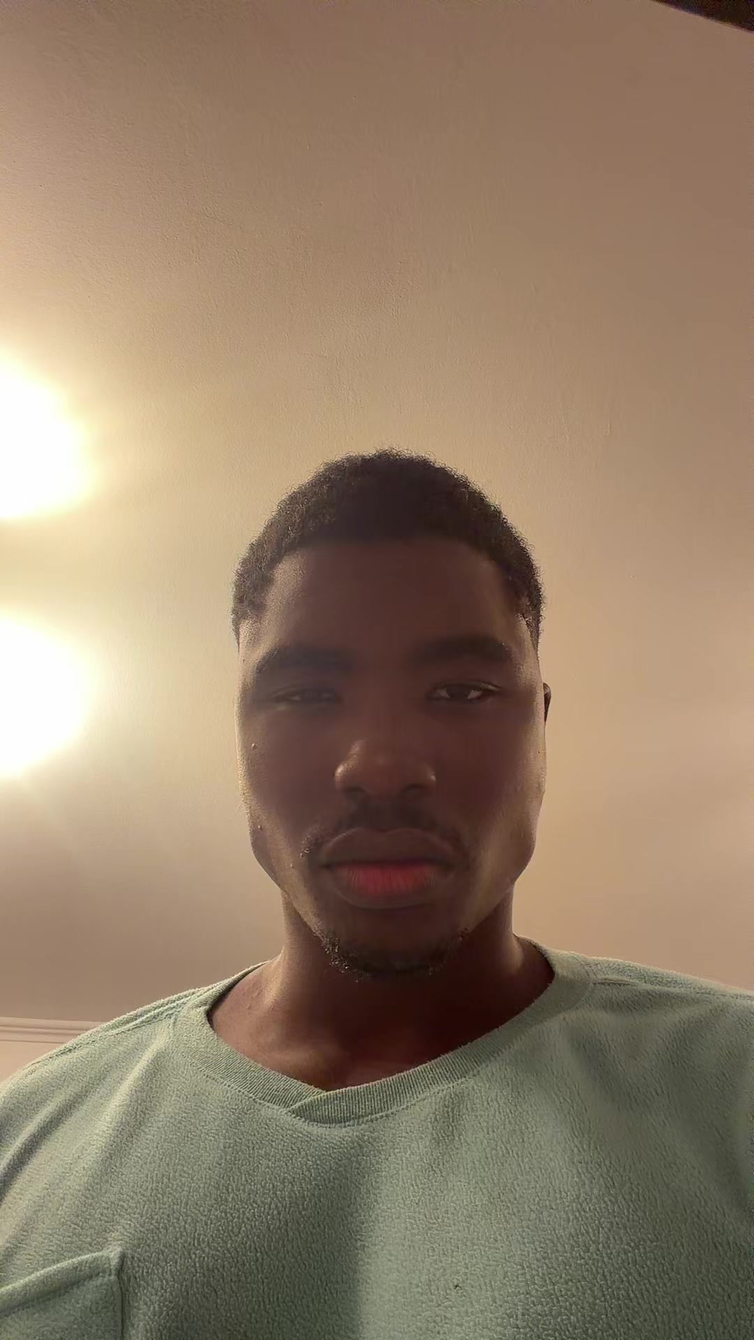 @MikeMilfort*.*🇭🇹