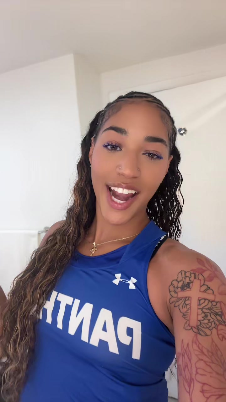 @Kayli