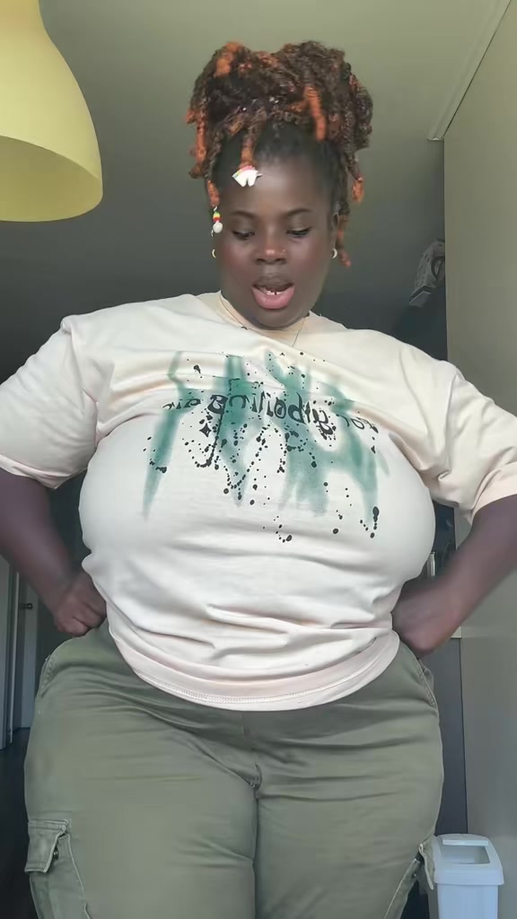 @Charlotte Tano🇨🇮♥️🇬🇭♥️🇨🇦