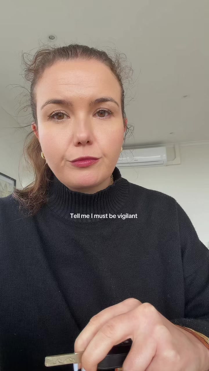 @tay_talk_tok